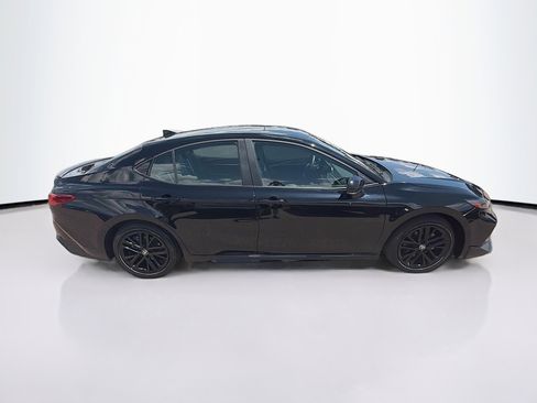 Used 2026 Toyota Camry SE FWD image 10