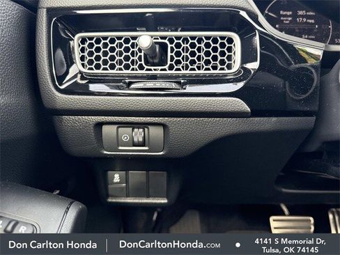 Used 2025 Honda Civic Sport image 14