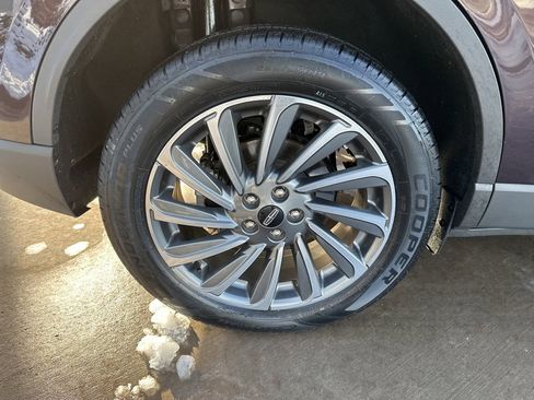 Used 2023 Lincoln Corsair Reserve image 14