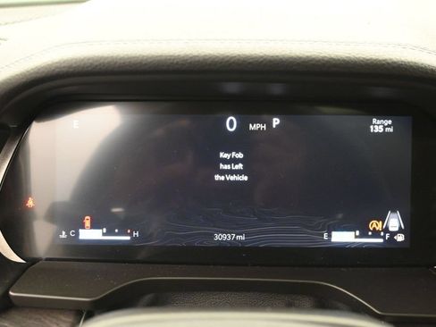 Used 2022 Jeep Grand Cherokee L Limited w/ Luxury Tech Group II AWD/4WD image 17