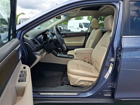 Used 2016 Subaru Outback 3.6R Limited AWD/4WD image 15