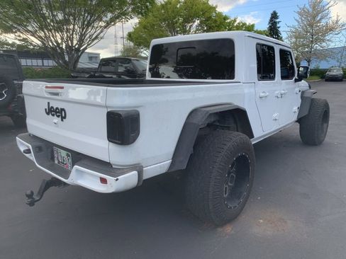 Used 2021 Jeep Gladiator Overland image 4