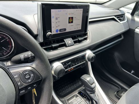 Used 2023 Toyota RAV4 LE FWD image 14
