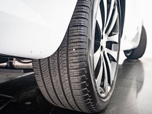 Used 2023 Land Rover Range Rover Sport SE Dynamic image 40