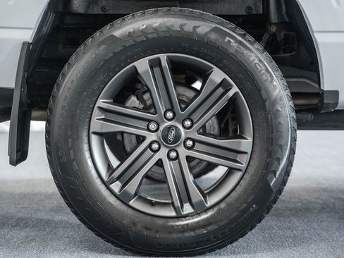 Used 2022 Ford F150 Lariat w/ Equipment Group 502A High image 23