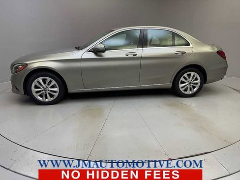 Used 2019 Mercedes-Benz C 300 4MATIC Sedan image 2