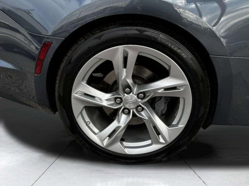 Used 2019 Chevrolet Camaro SS image 48