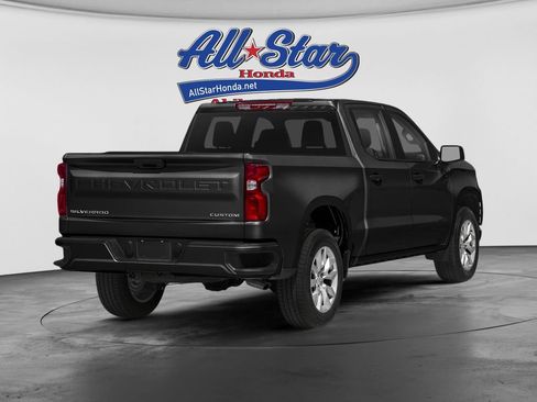 Used 2021 Chevrolet Silverado 1500 Custom RWD image 2