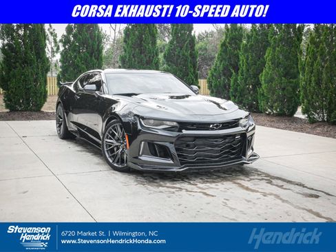 Used 2021 Chevrolet Camaro ZL1 image 1