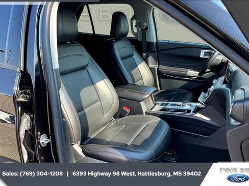 Certified 2024 Ford Explorer XLT w/ Equipment Group 202A image 6