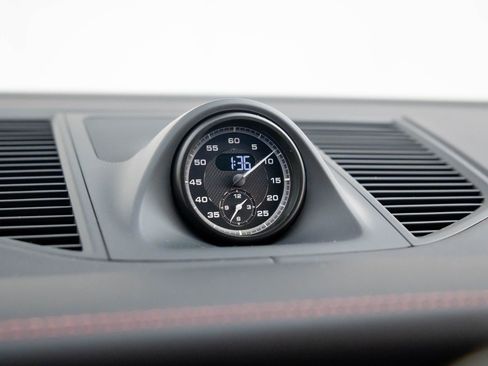 New 2026 Porsche Macan Turbo image 27