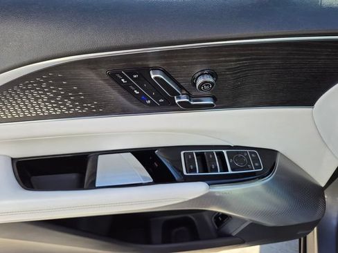 Certified 2023 Cadillac Lyriq 2WD image 17