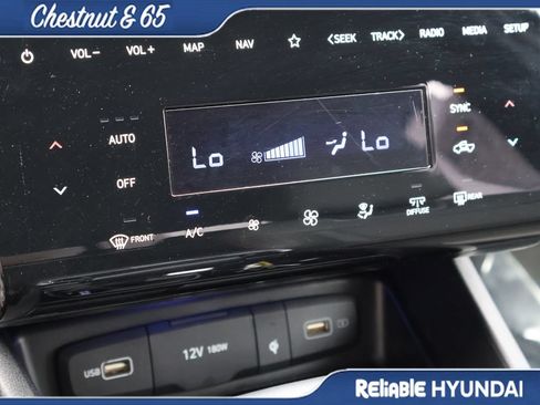 Used 2023 Hyundai Santa Cruz Limited AWD/4WD image 37