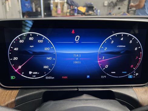 Used 2025 Mercedes-Benz C 300 Sedan image 14