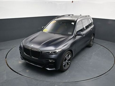 Used 2022 BMW X7 xDrive40i w/ M Sport Package AWD/4WD image 55