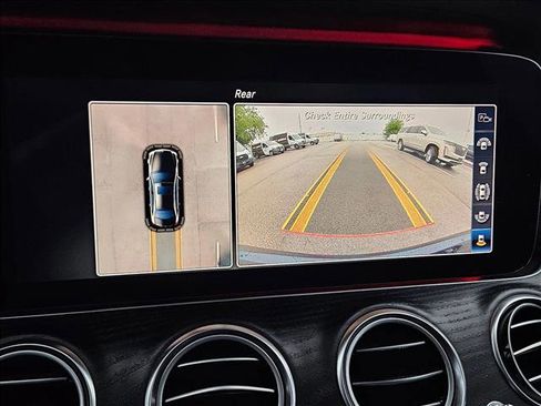 Used 2018 Mercedes-Benz E 300 image 14