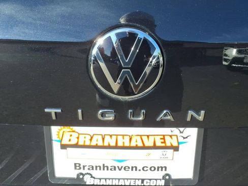 Used 2023 Volkswagen Tiguan S w/ Driver Assistance Package FWD image 15