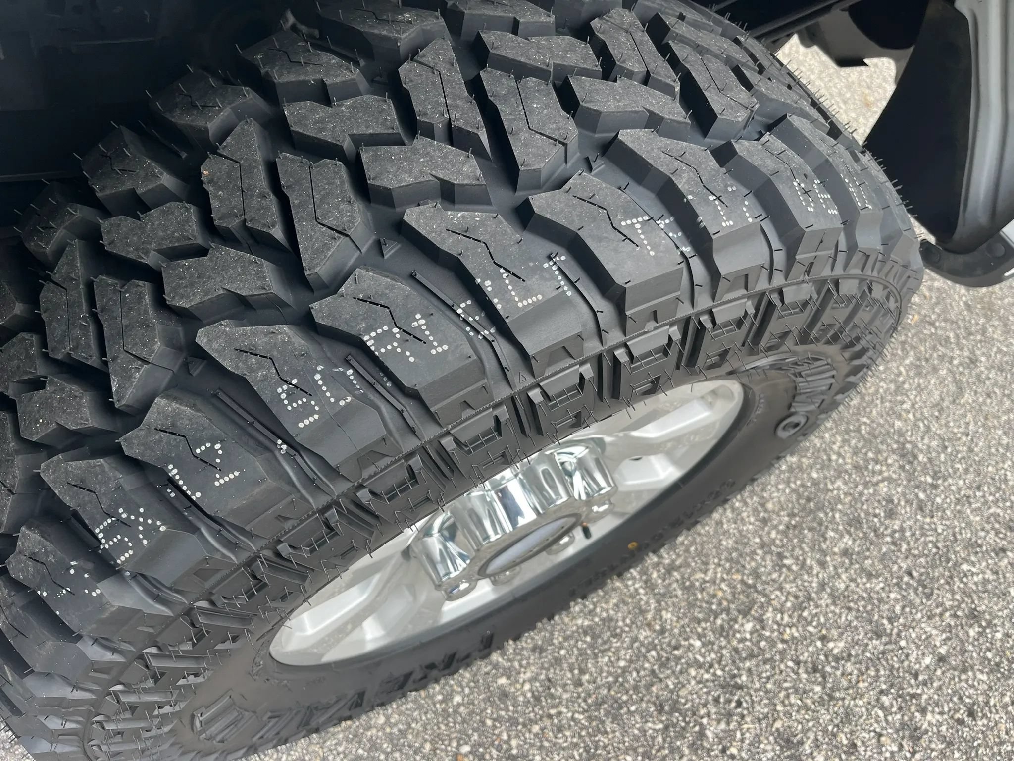 Used 2024 Ford F250 XLT w/ FX4 Off-Road Package AWD/4WD image 10