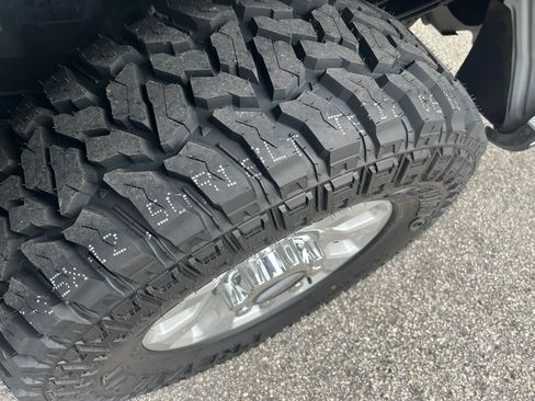 Used 2024 Ford F250 XLT w/ FX4 Off-Road Package AWD/4WD image 10