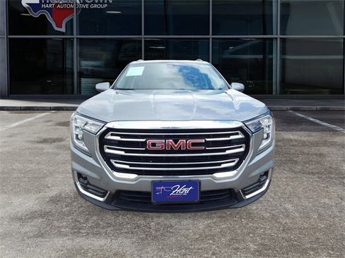 Used 2024 GMC Terrain SLT image 9