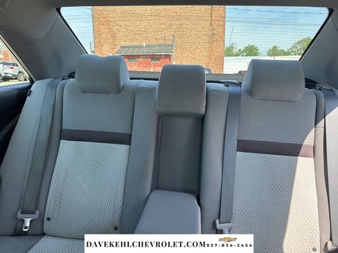 Used 2014 Toyota Camry LE FWD image 19