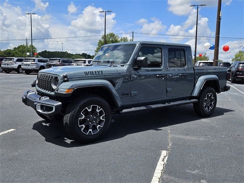 New 2025 Jeep Gladiator Sport w/ Premium Package image 2