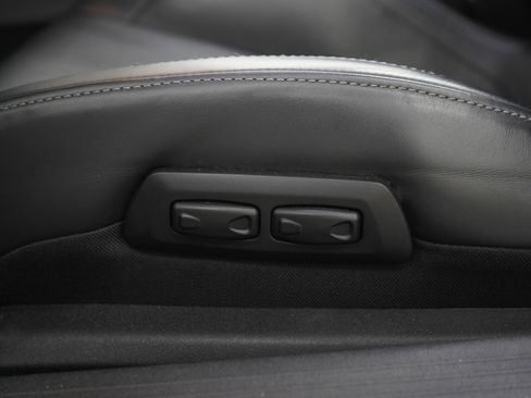 Used 2019 Mercedes-Benz AMG GT Roadster image 29
