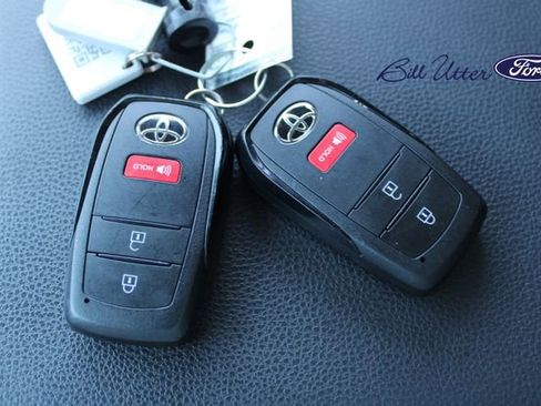 Used 2025 Toyota 4Runner TRD Off-Road image 26