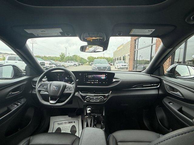Used 2025 Buick Envista Sport Touring w/ Convenience I Package FWD image 4