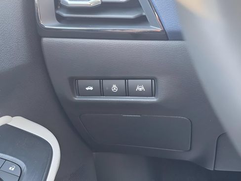 New 2026 Nissan Sentra SL w/ Floor Mat Package FWD image 23