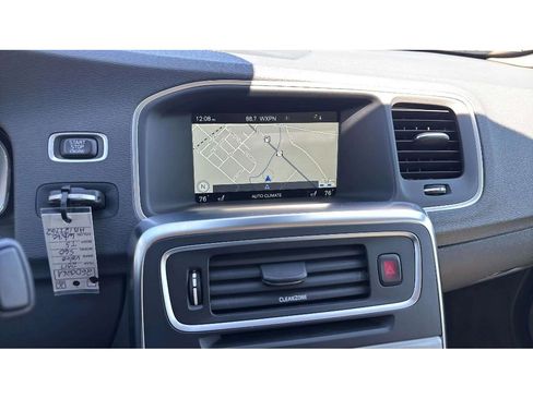 Used 2017 Volvo S60 T5 Inscription AWD/4WD image 17