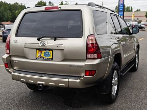Used 2005 Toyota 4Runner SR5 RWD image 7