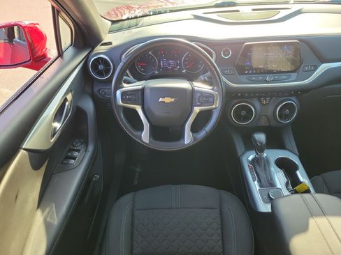 Used 2020 Chevrolet Blazer LT FWD image 17
