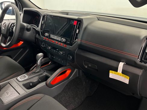New 2026 Nissan Frontier PRO-4X w/ Pro-4x Convenience Package image 23