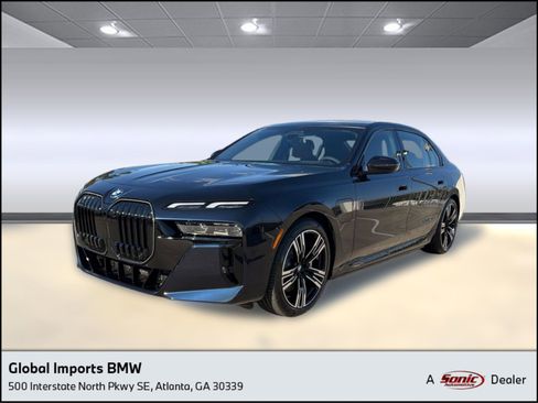 New 2026 BMW 750e xDrive image 1
