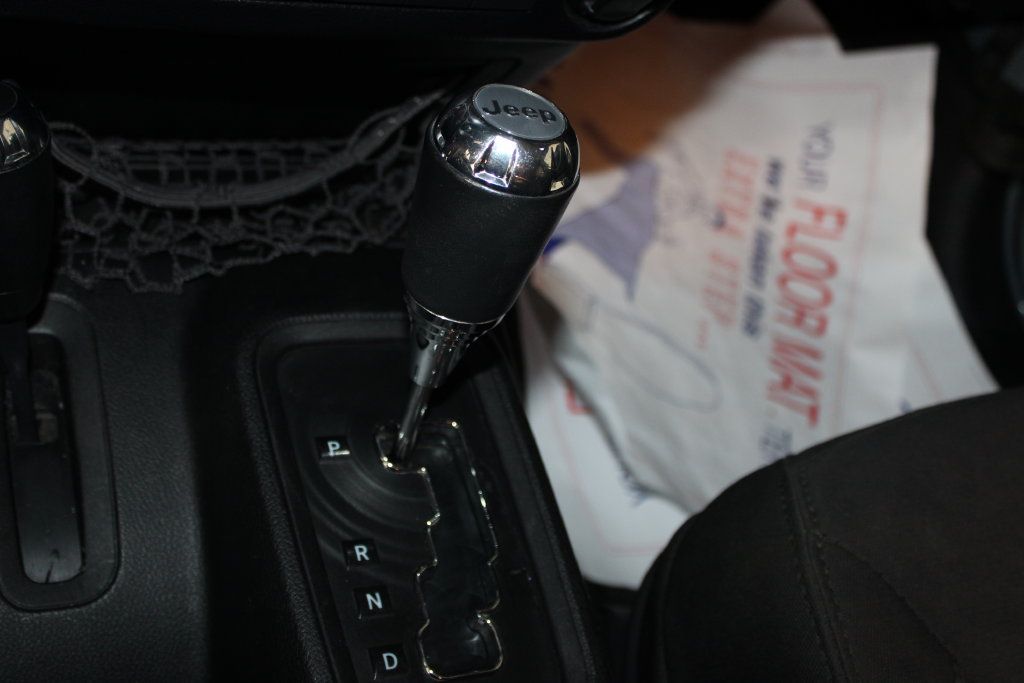 Used 2015 Jeep Wrangler Unlimited Sport AWD/4WD image 49