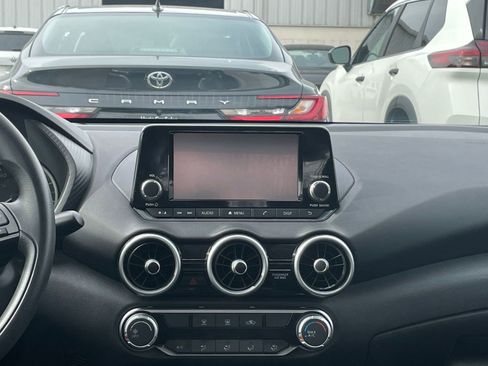 Used 2025 Nissan Sentra S image 21