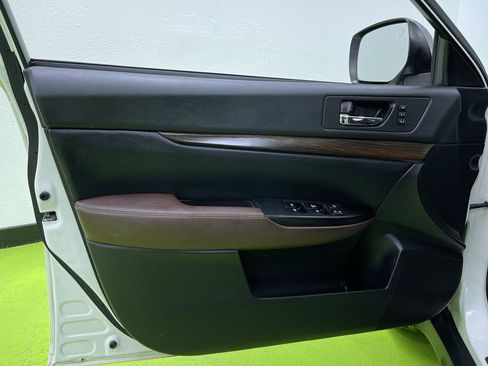 Used 2013 Subaru Outback 3.6R Limited image 17