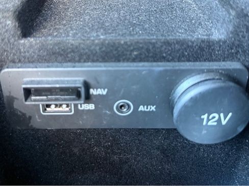 Used 2017 Jaguar F-PACE Prestige image 14