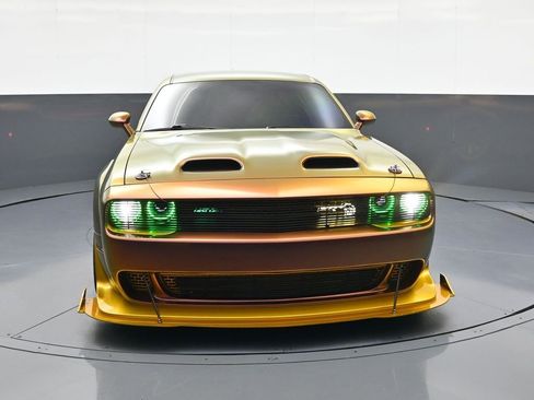 Used 2023 Dodge Challenger SRT Hellcat RWD image 2