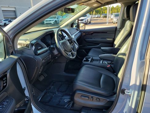 Used 2023 Honda Odyssey Touring image 15