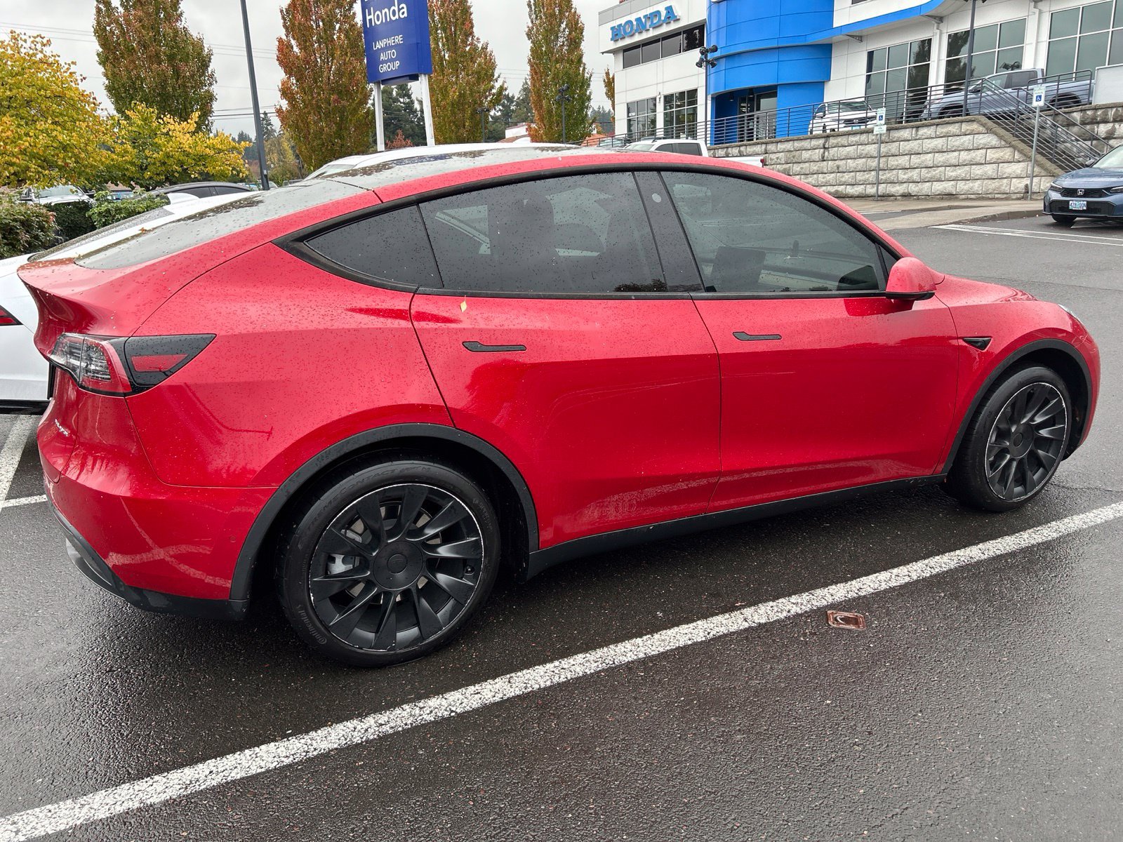 Used 2021 Tesla Model Y Long Range AWD/4WD image 5