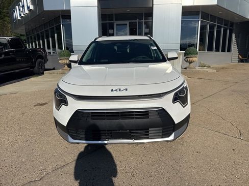 New 2025 Kia Niro EX w/ EX Cold Weather Package image 2
