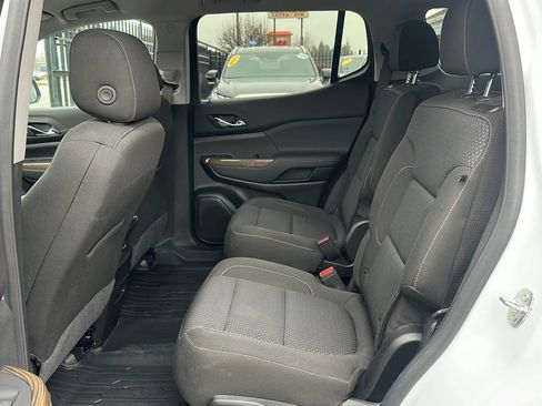 Used 2023 GMC Acadia SLE w/ Driver Convenience Package FWD image 13