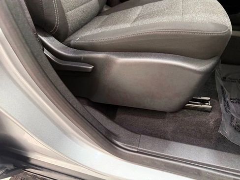 Used 2025 GMC Acadia Elevation image 19