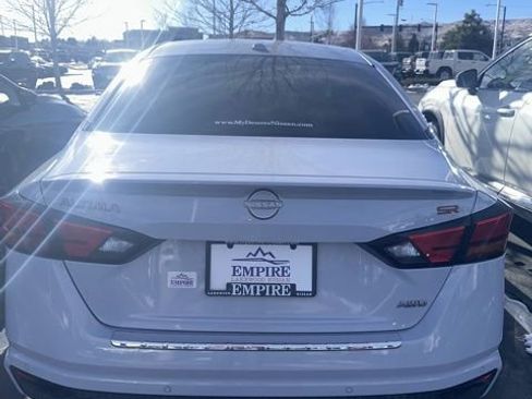 Certified 2023 Nissan Altima 2.5 SR w/ SR Premium Package image 3