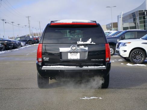 Used 2012 Cadillac Escalade Luxury image 6