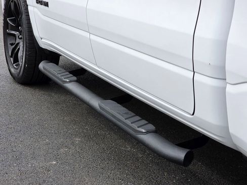 Used 2023 RAM 1500 Big Horn image 10