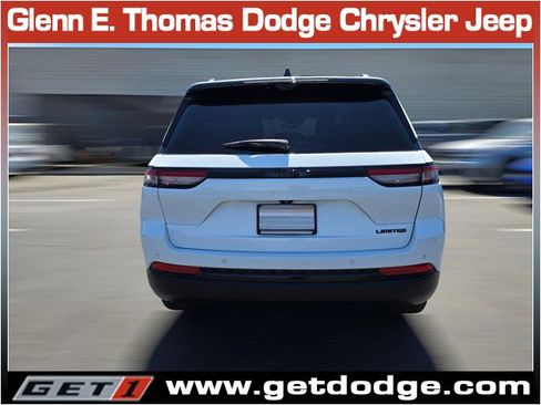 Certified 2023 Jeep Grand Cherokee Limited w/ Luxury Tech Group II image 8