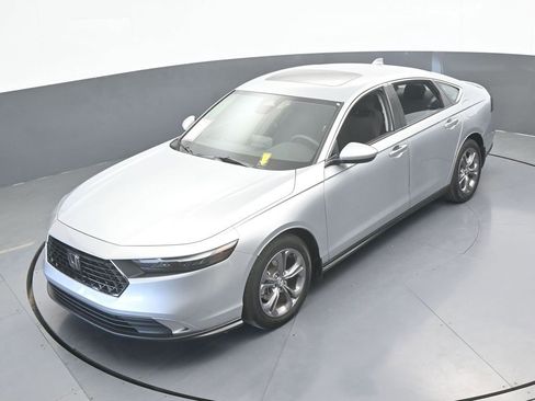 Used 2024 Honda Accord EX image 47